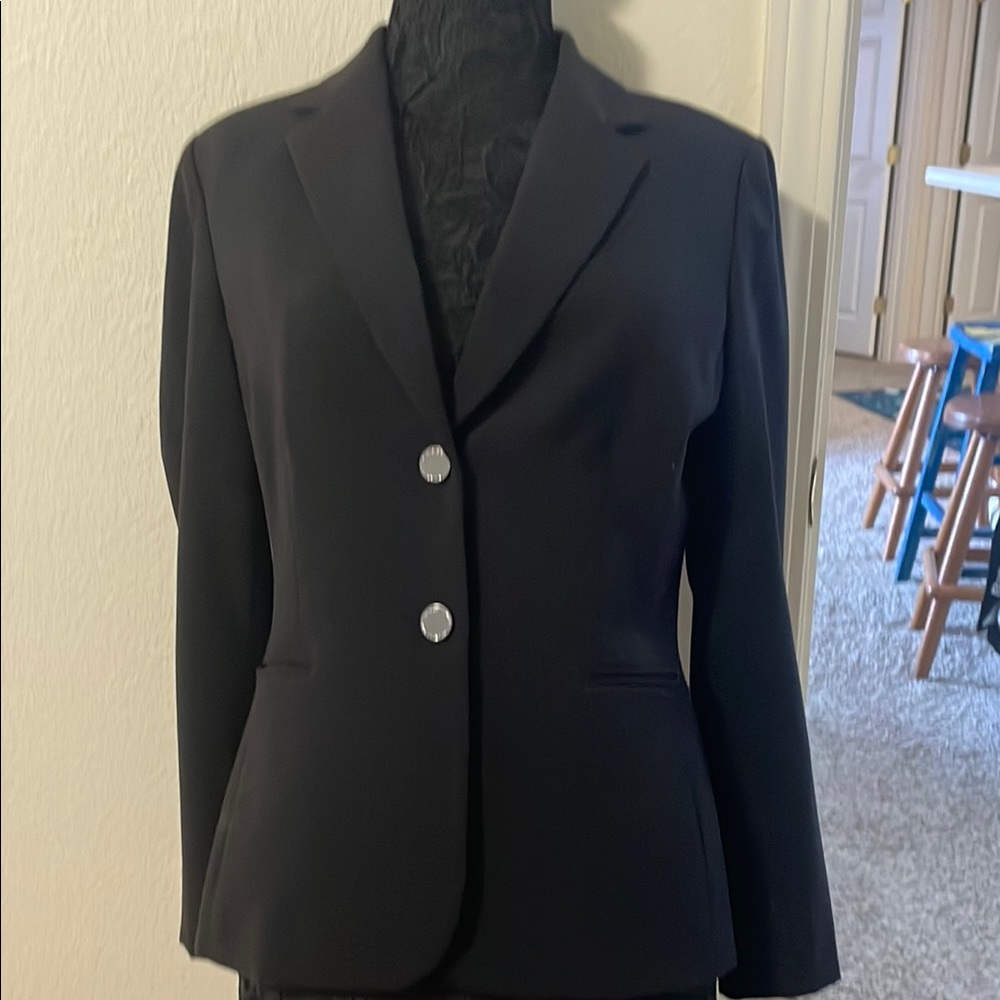 Tahari Black Classic Blazer with Notched Lapels